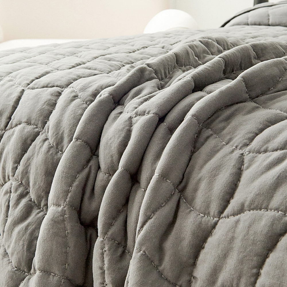 Покрывало 230x250 Sofi De MarkO Минелла антрацитовое