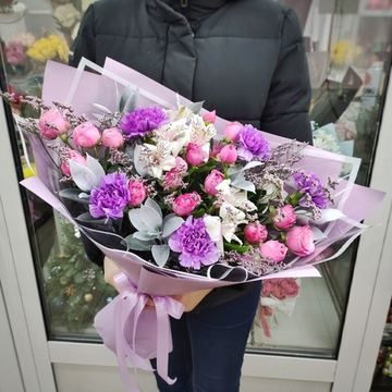 Авторский букет в сиреневой гамме