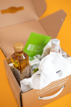 Набор тайские продукты APICO BOX №1 "Из Таиланда with love", подарочный набор из 7-ми тайских продуктов, подарок на Новый год