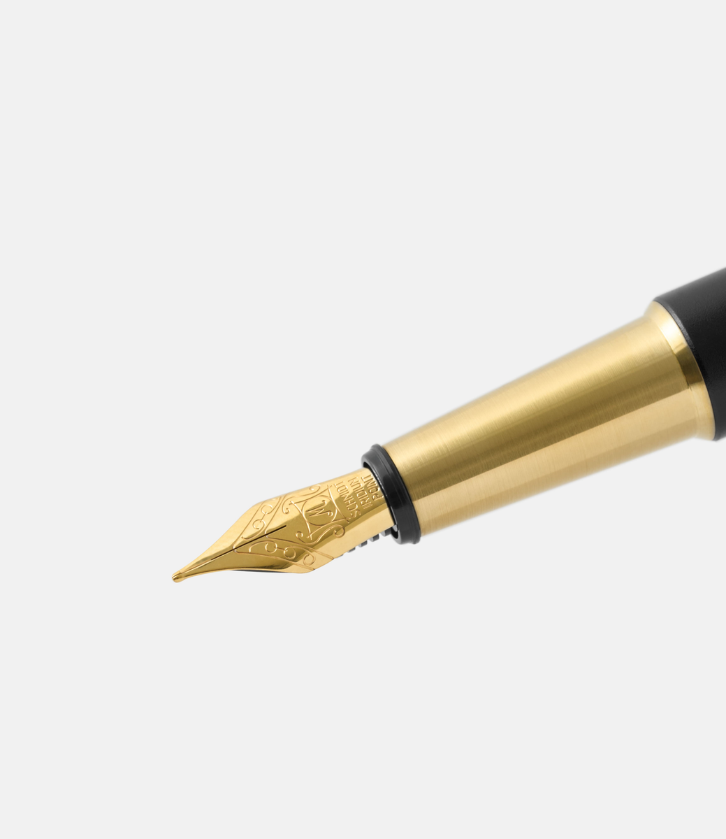 Andhand Method Fountain Pen Black + Brass — перьевая ручка из латуни и алюминия
