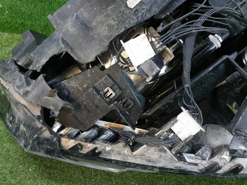 Битая Фара правая VW Passat B8 (2014-2020) LED