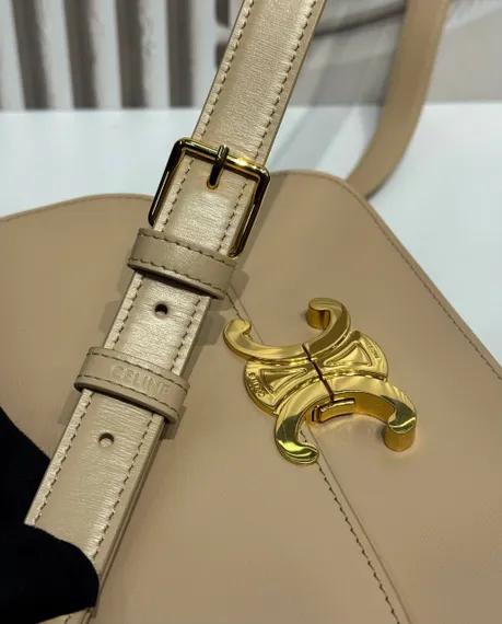 Сумки CELINE CLASSIQUE TRIOMPHE из блестящей кожи