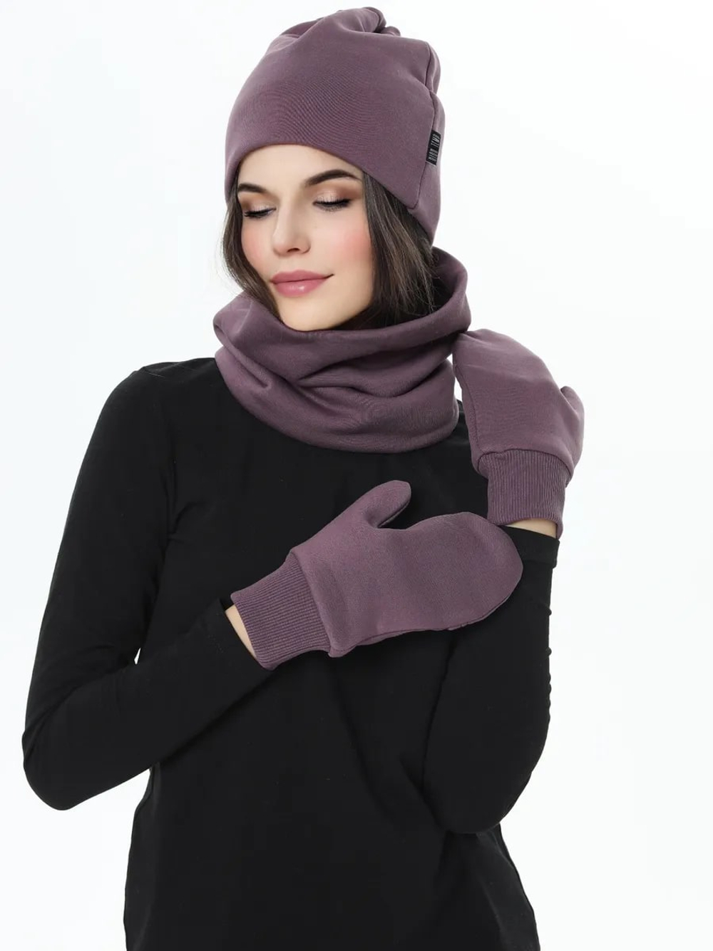 Шапка бини с начесом для хвоста, дред и кос