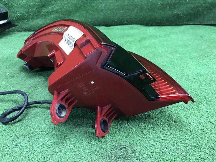 Фонарь правый внешний Porsche Macan 95b (14-18)