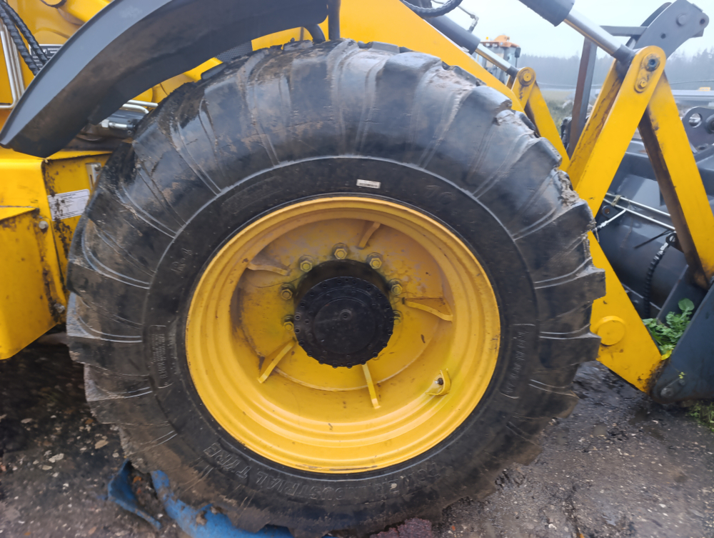 Bull 4SX Экскаватор-погрузчик 4SX-PLUS (Дизельный, 4,6 л, 122 л.с., АТ)