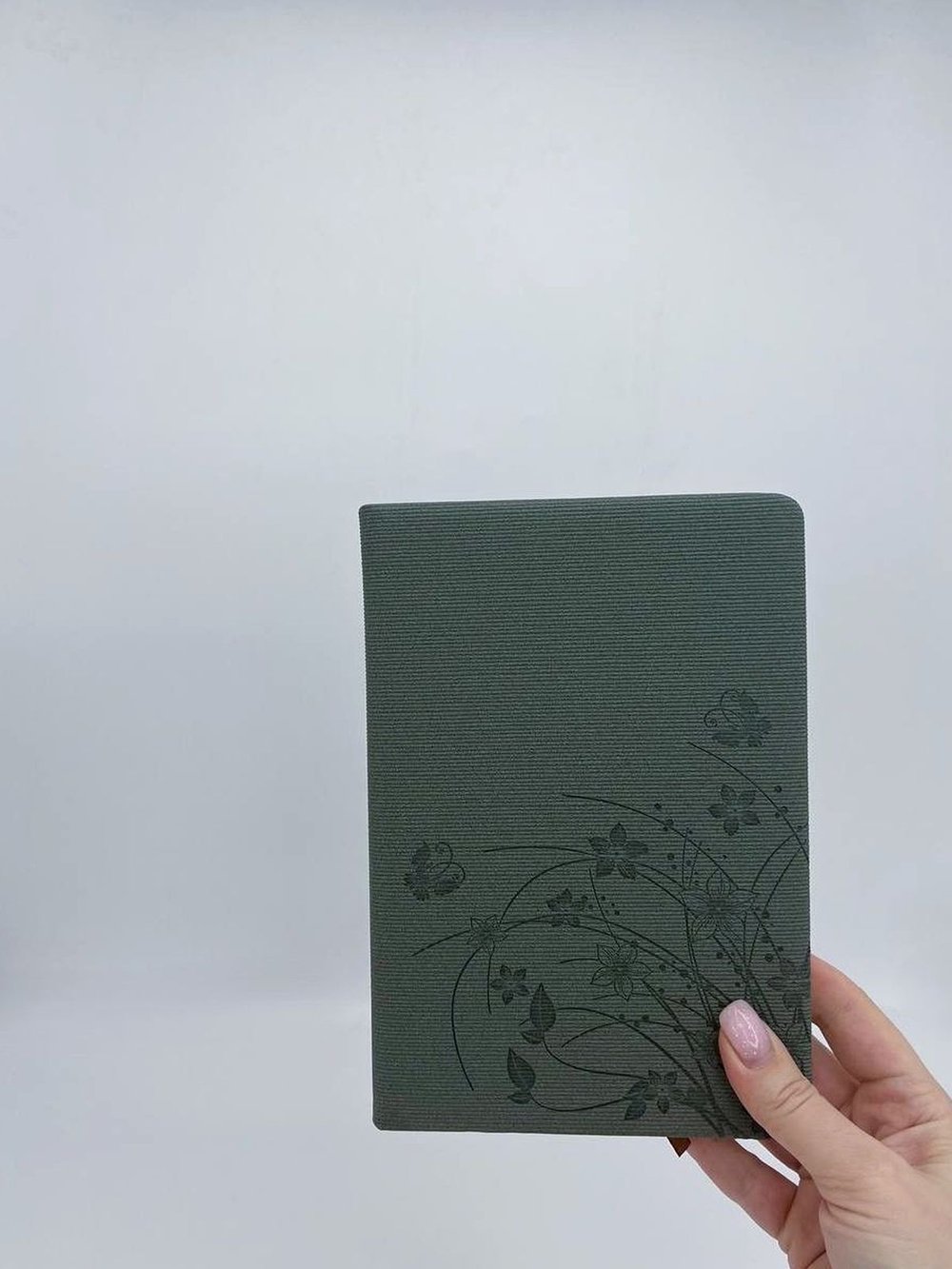 Блокнот 144 л А5 линейка цветы серо-зеленый (8344-18)