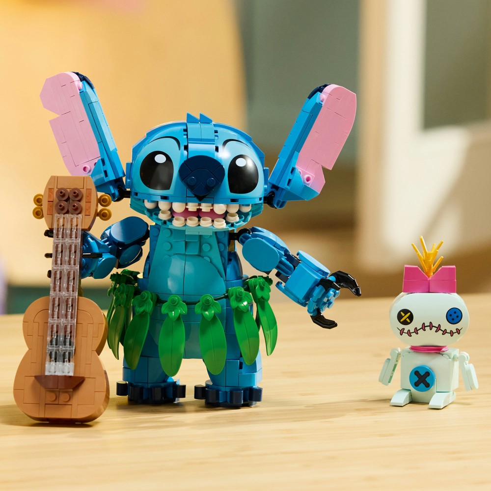 Конструктор LEGO Disney Classic 43296 Стич и Струпка — фото 11