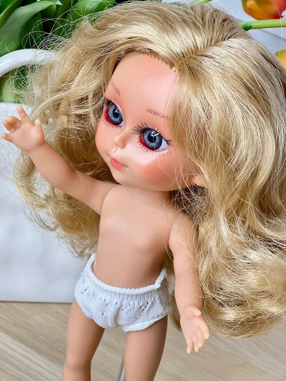 Кукла Nines виниловая 30см Dainty без одежды (2440W4)