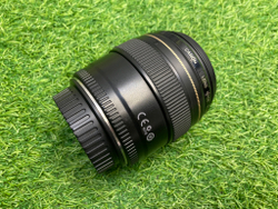 Canon EF 85mm 1.8 USM