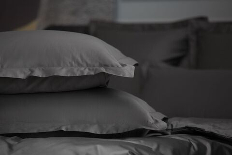 Простыня на резинке 160х200x40 German Grass Graphite Allure серая