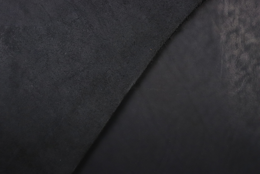 4+ чепрак черный