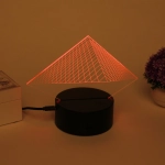 Светильник ночник «3D-Пирамида» на пластиковой подставке, с включателем USB