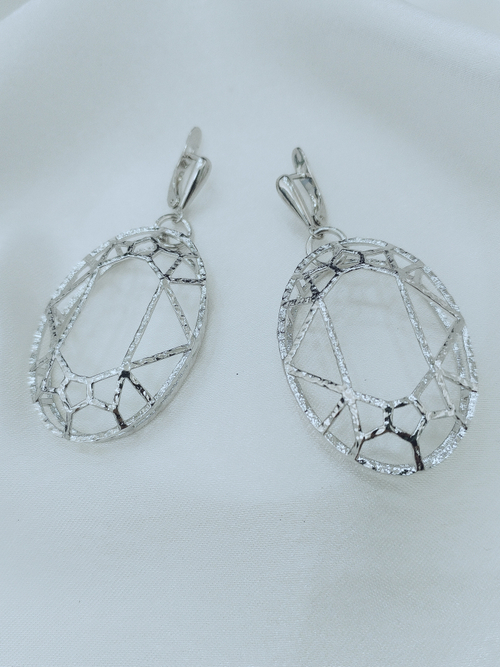 "Метте" серьги в родиевом покрытии из коллекции "Кристалл" от Jenavi  с английским замком