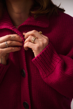 Кардиган с отложным воротником из мериноса ягодного цвета