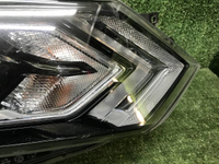 Битая Фара правая Nissan Qashqai j11 17-23 галоген