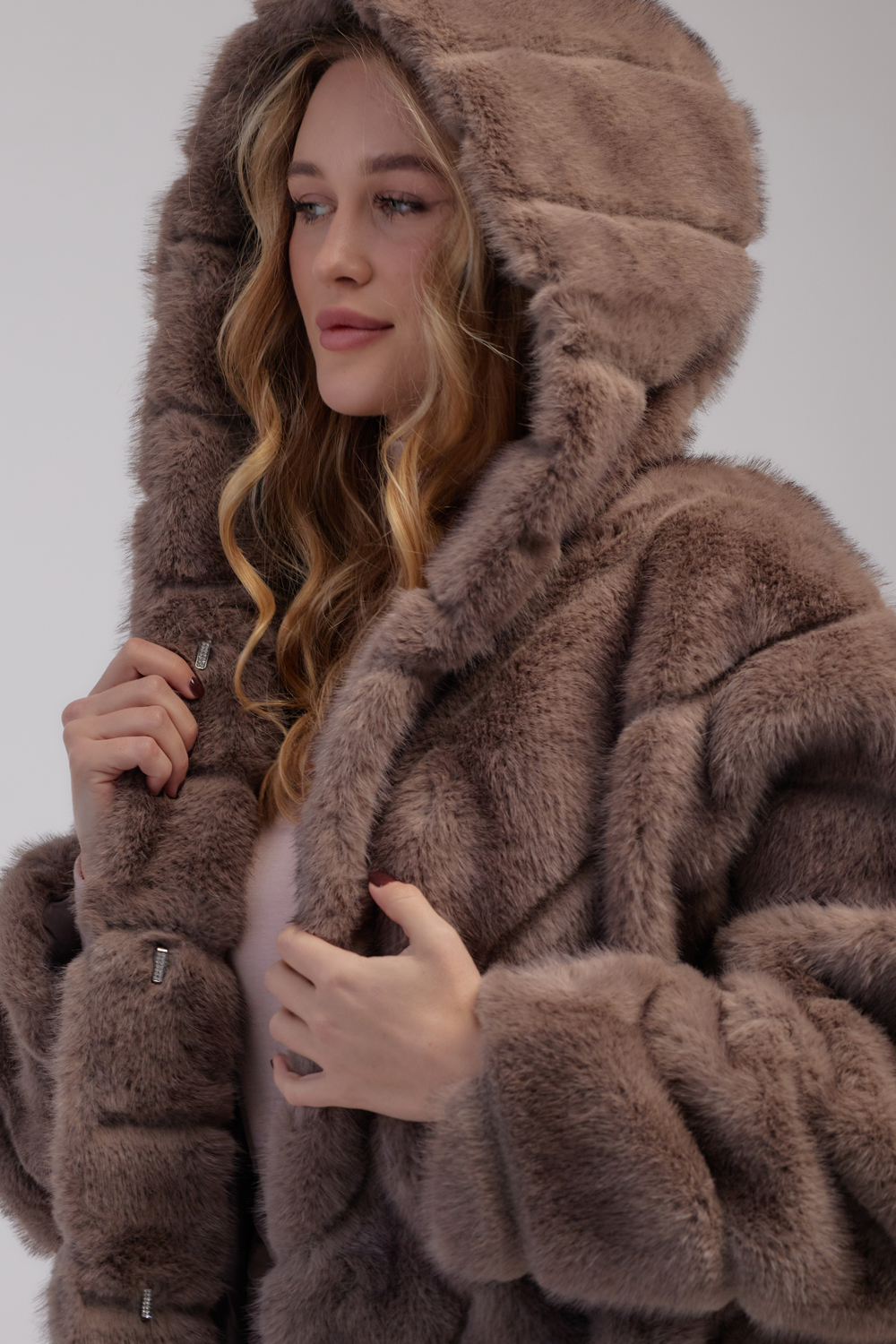 Шуба Lea Lab экомех