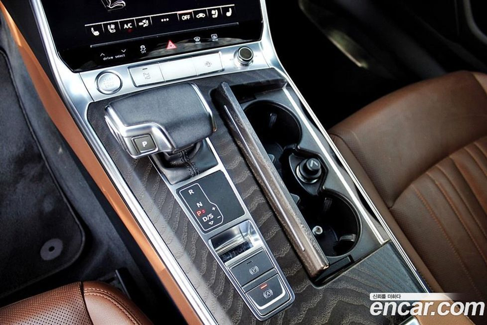 Audi A6 (C8) 40 TDI Premium (01.2020)