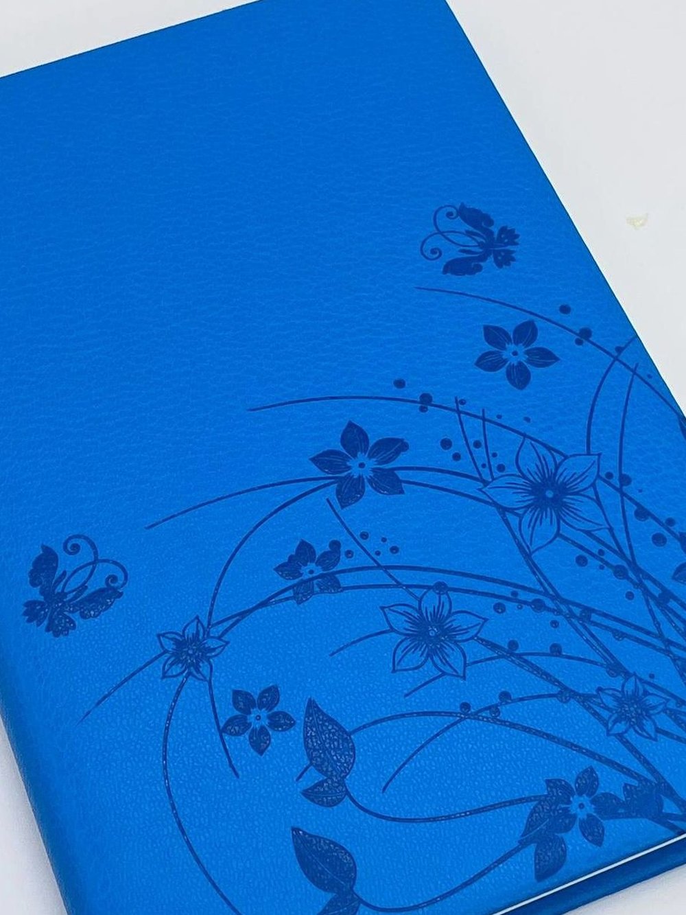 Блокнот 144 л А5 линейка цветы синий (8344-8)