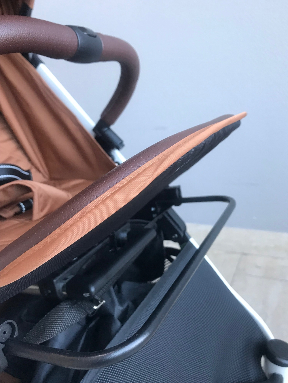 Коляска прогулочная Babalo 2024 Амбровый текстиль на белой раме