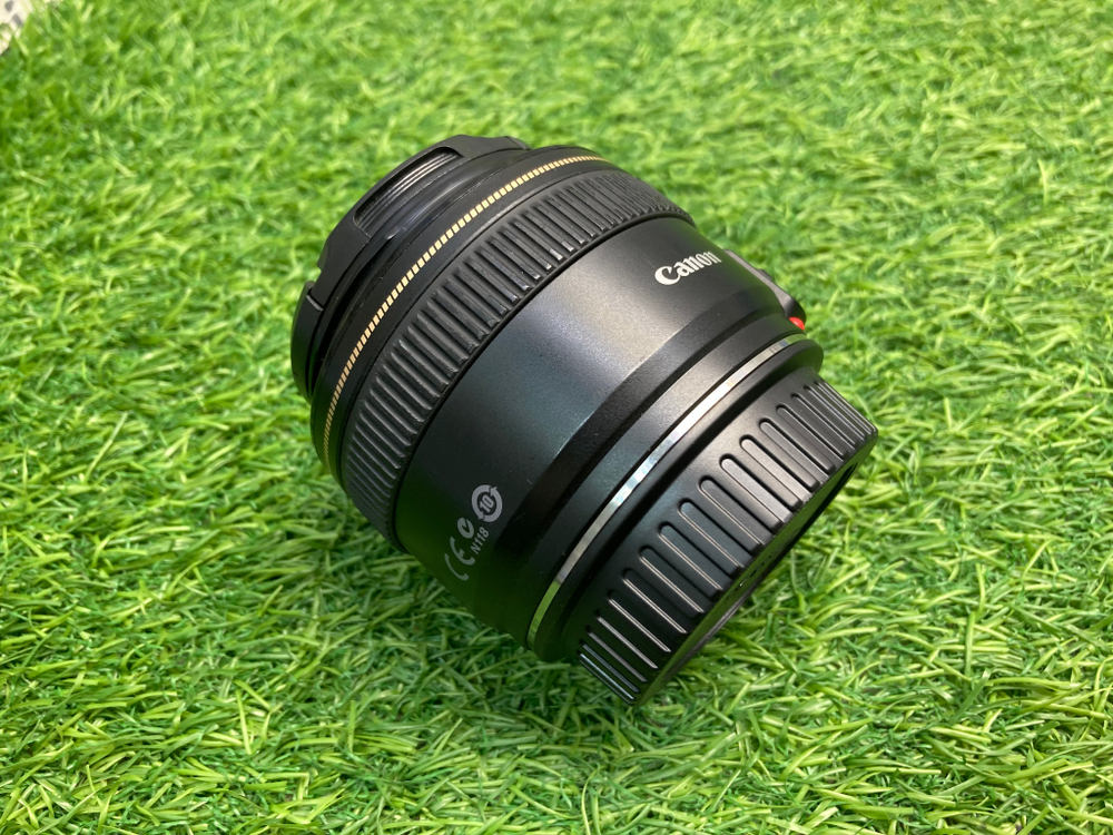 Canon EF 28mm 1.8 USM