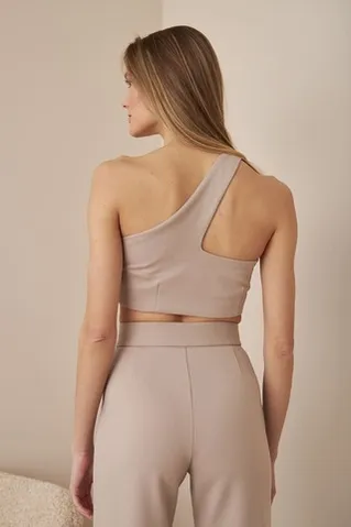 Асимметричный топ из джерси цвета какао