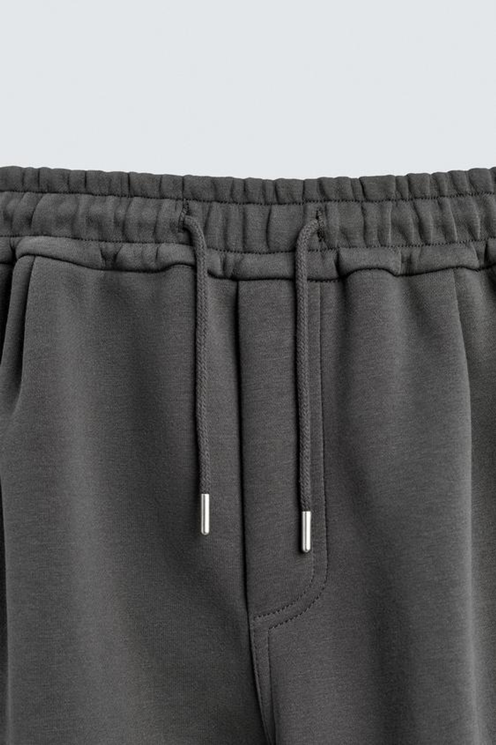 ZARA БРЮКИ КАРГО ИЗ НЕОПРЕНА СО СКЛАДКАМИ, СЕРО-СИНИЙ