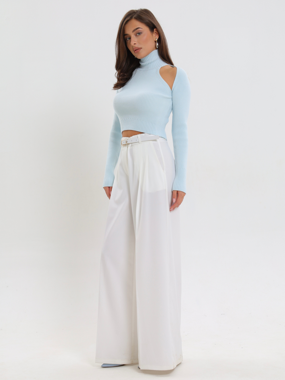 Лонгслив с двумя плечами