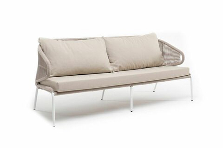 "Милан" диван 3-местный плетеный из роупа, каркас алюминий белый муар, роуп бежевый круглый, ткань бежевая 035