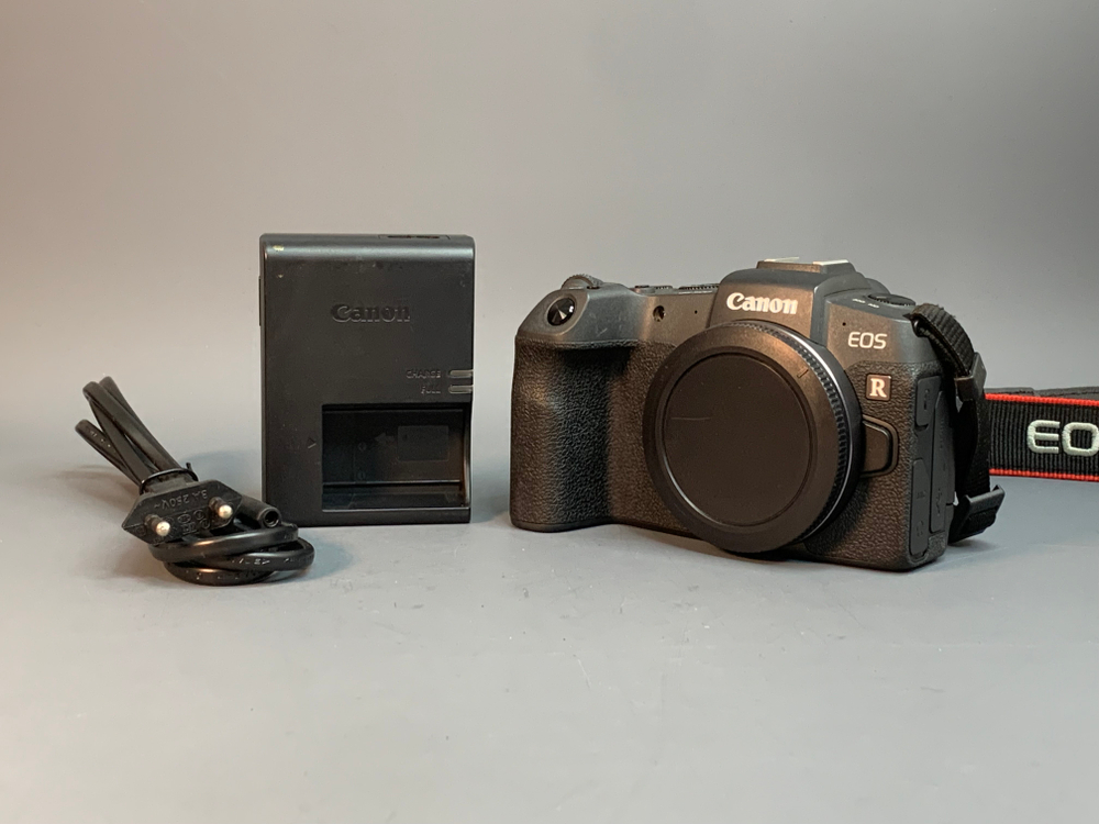 Canon EOS RP 32.000 Кадров