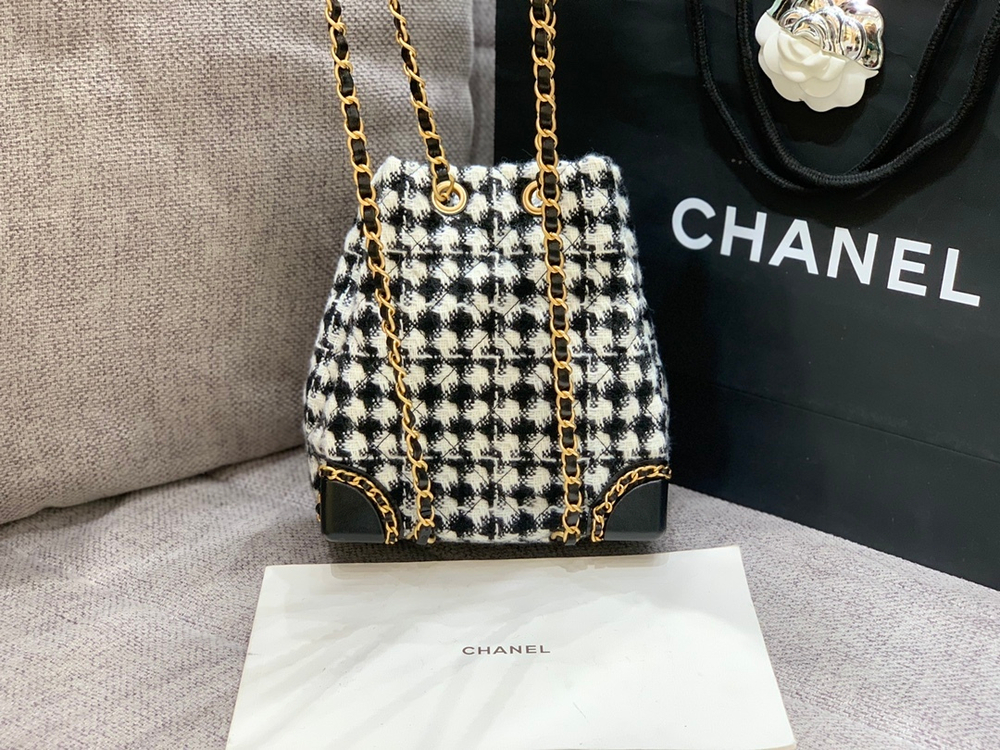 Chanel Bag 20 cm