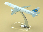 Модель самолета Boeing 757-200 (М1:200, KAZAKHSTAN)