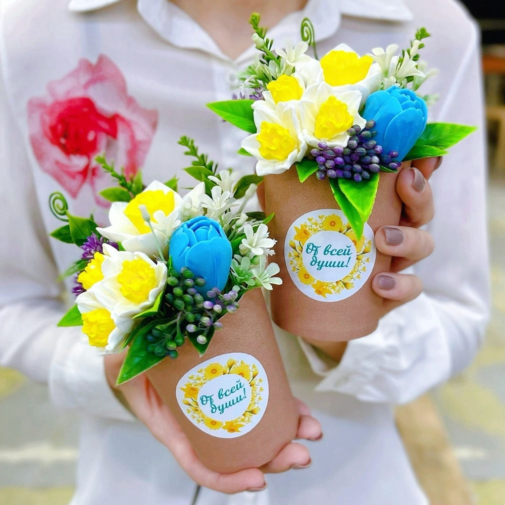 "Весна бирюза -крафт" мини-букет