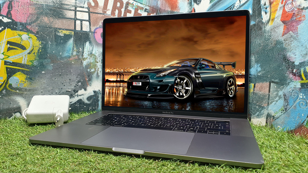 APPLE MacBook Pro 15" 2018 A1990 Retina i7/16Gb/256Gb