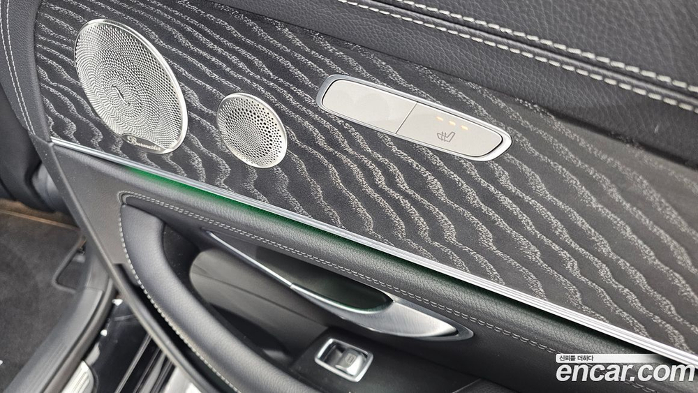 Mercedes-Benz E-Class W213 E350 4MATIC AMG Line (05.2022)