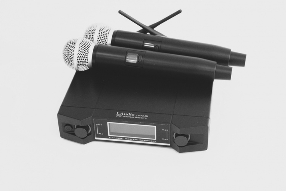 Радиосистема с ручным микрофоном LAudio LS-P3-2M