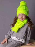 Шапка детская осенняя и шарф