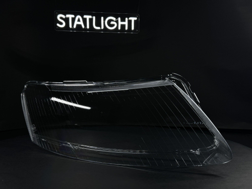 Правое стекло фары AUDI A6 С6 2004-2011