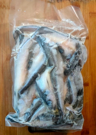 Корюшка крупная свежемороженая в вакууме (кг)