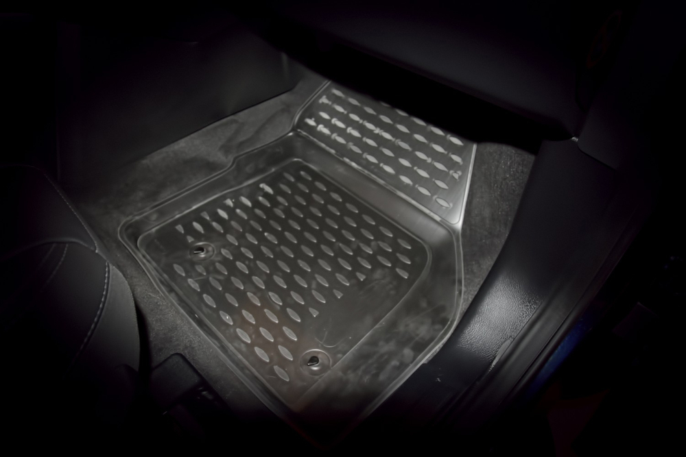 Коврики Standard, 3D в салон LAND ROVER Freelander 2, 2013- , 4 шт. (полиуретан, чёрные) Element.NLC.3D.28.15.210