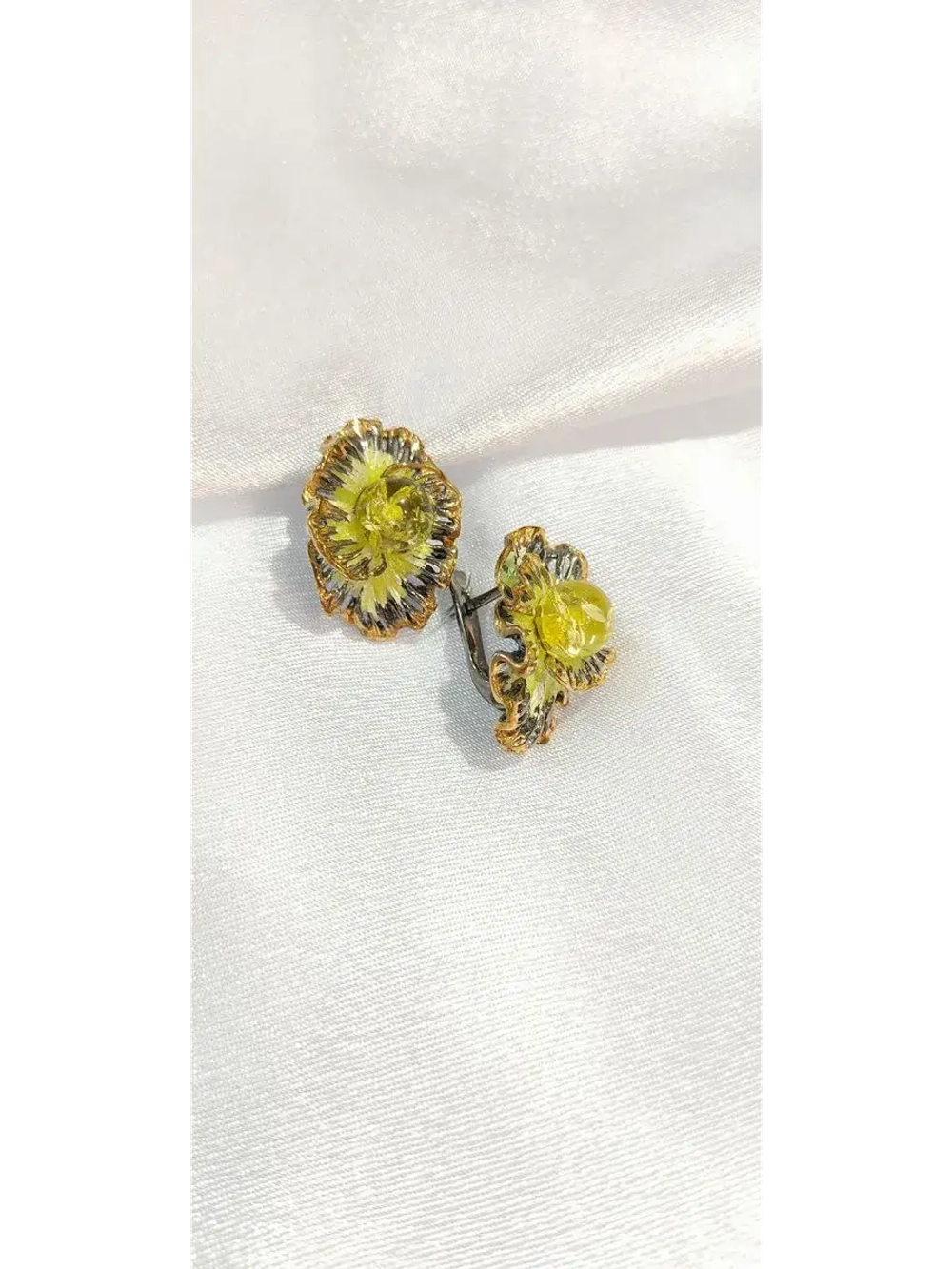 Серьги серебро зеленый янтарь