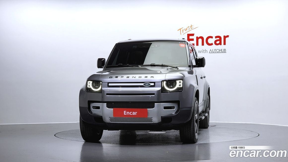 Land Rover Defender (L663) 110 D300 HSE (08.2022)
