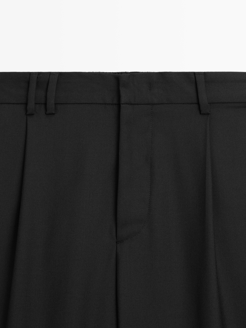 Massimo Dutti Брюки свободного кроя с вытачками, черный