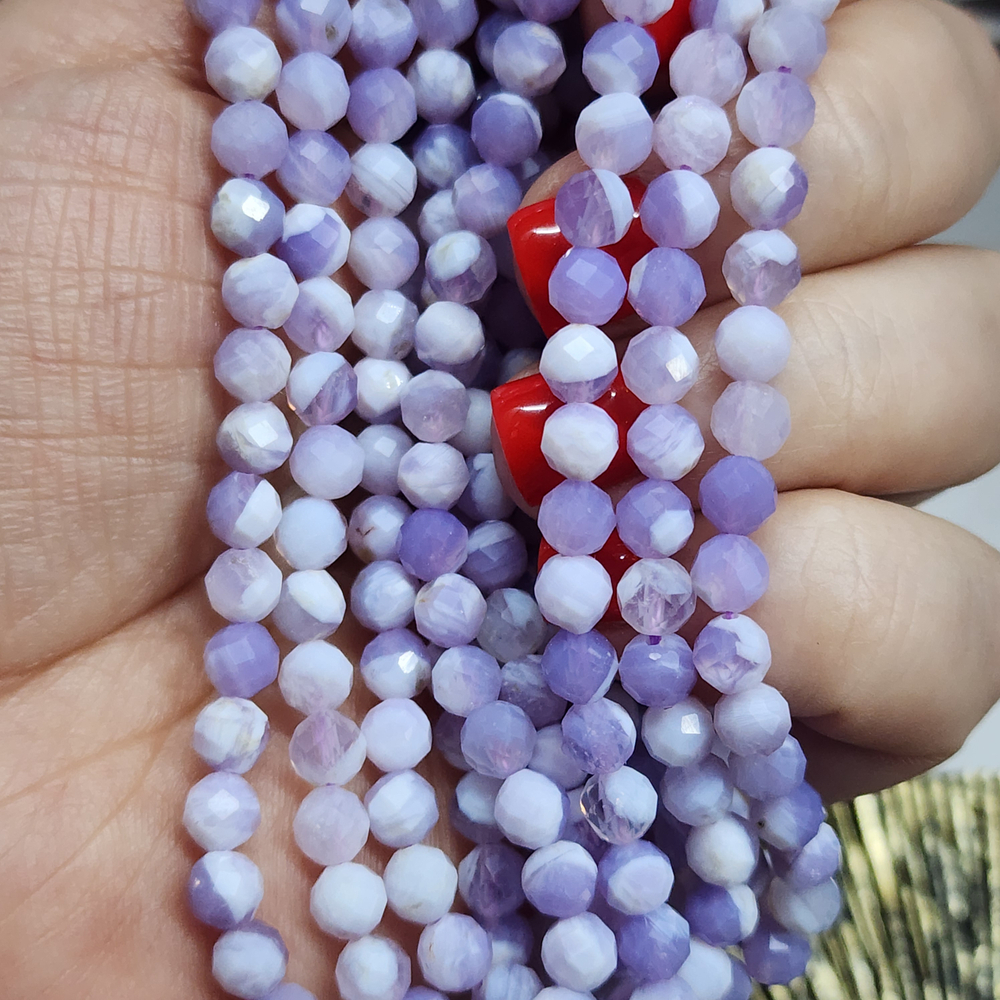 Опал (Морадо), фиолетовый опал, бусина шар в огранке, 5.5мм