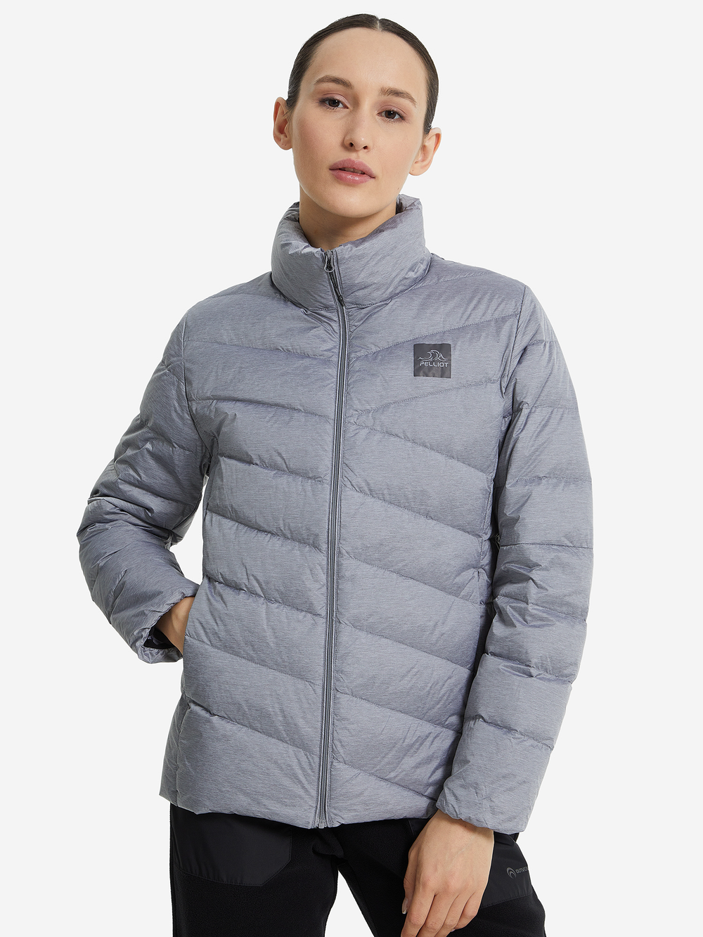 12140802 Куртка пуховая женская Down jacket серый Pelliot