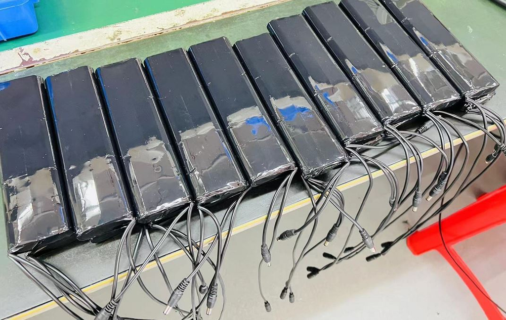 Сборка 12В 7800мАч аккумуляторных батарей