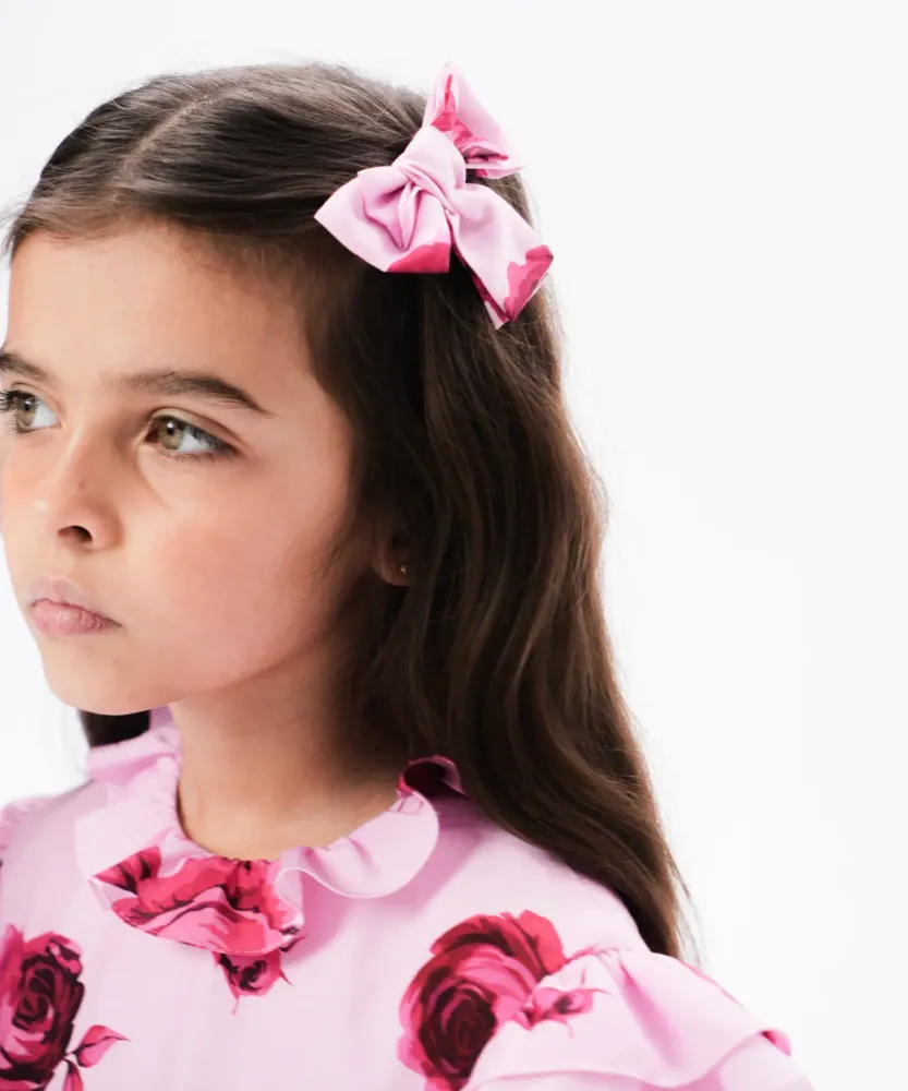 Mimi, заколки - бантики детские из розового батиста с крупными малиновыми цветами