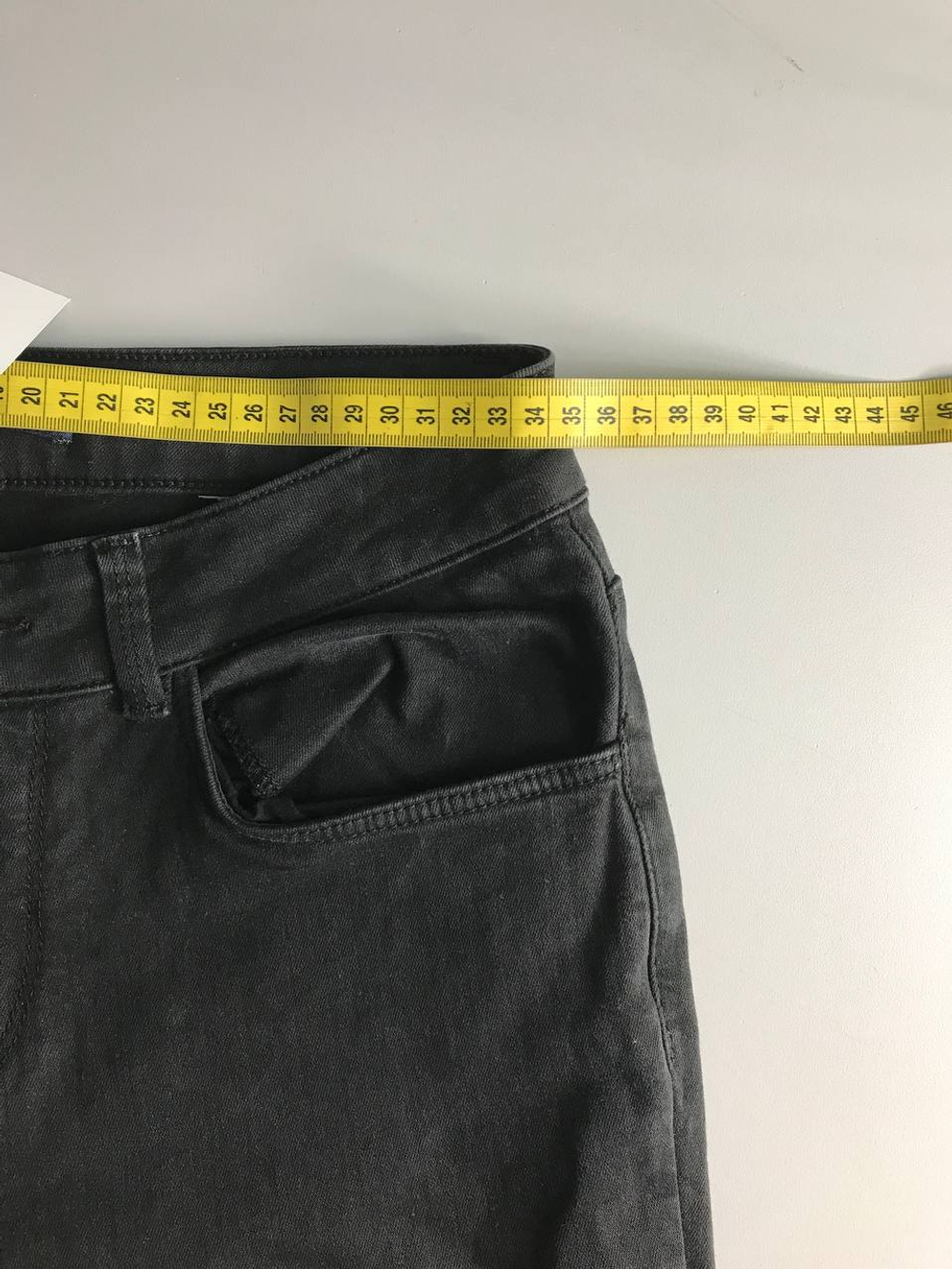 Джинсы Zara для городского стиля, маркировка 40, визуально на 46 размер