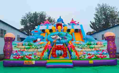 Коммерческий надувной батут «В гостях у акулы», 18*10*7 м