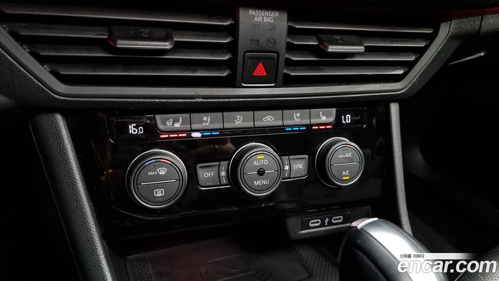 Volkswagen Jetta 7 Generation 1.4 TSI Prestige (10.2021)