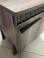 Тумба прикроватная с ножками Ольга-3 Дуб делано серый/сильвер Пэлас